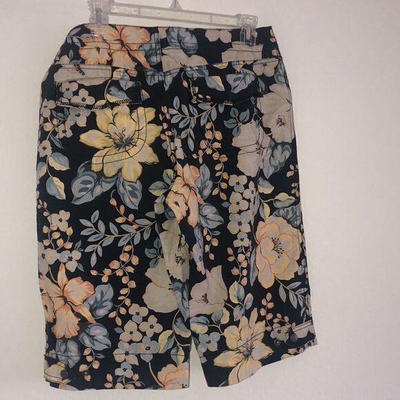 Bermuda shorts size 8 made in Japan Unbranded blue flowers - Picture 4 of 6